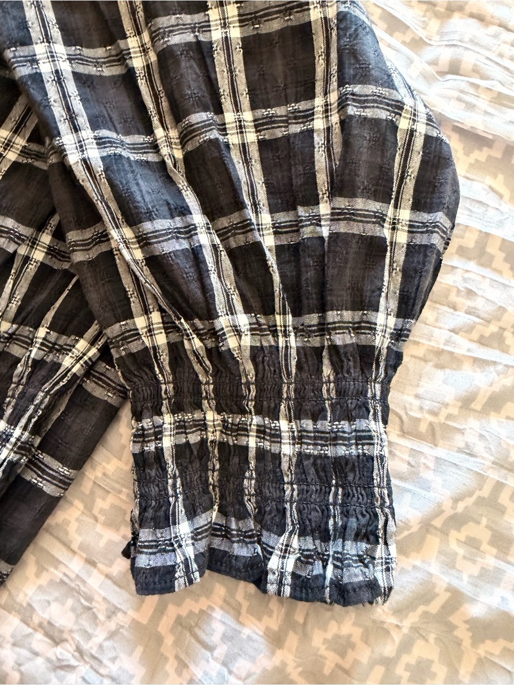 Universal Thread Black and White Plaid Cotton Rayon Blouse - Size Large, EUC - Picture 6 of 7
